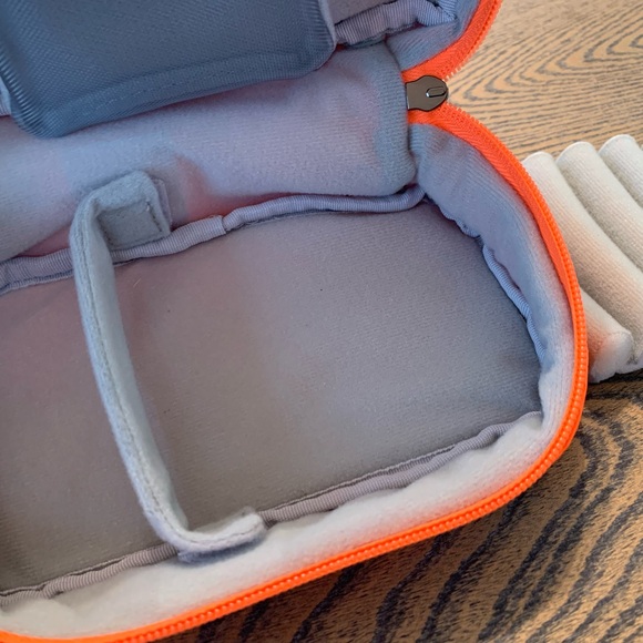 Lug Swizzle jewelry/cargo case in Coral NWT plus 2 new butterfly cosmetic bags - Picture 6 of 9